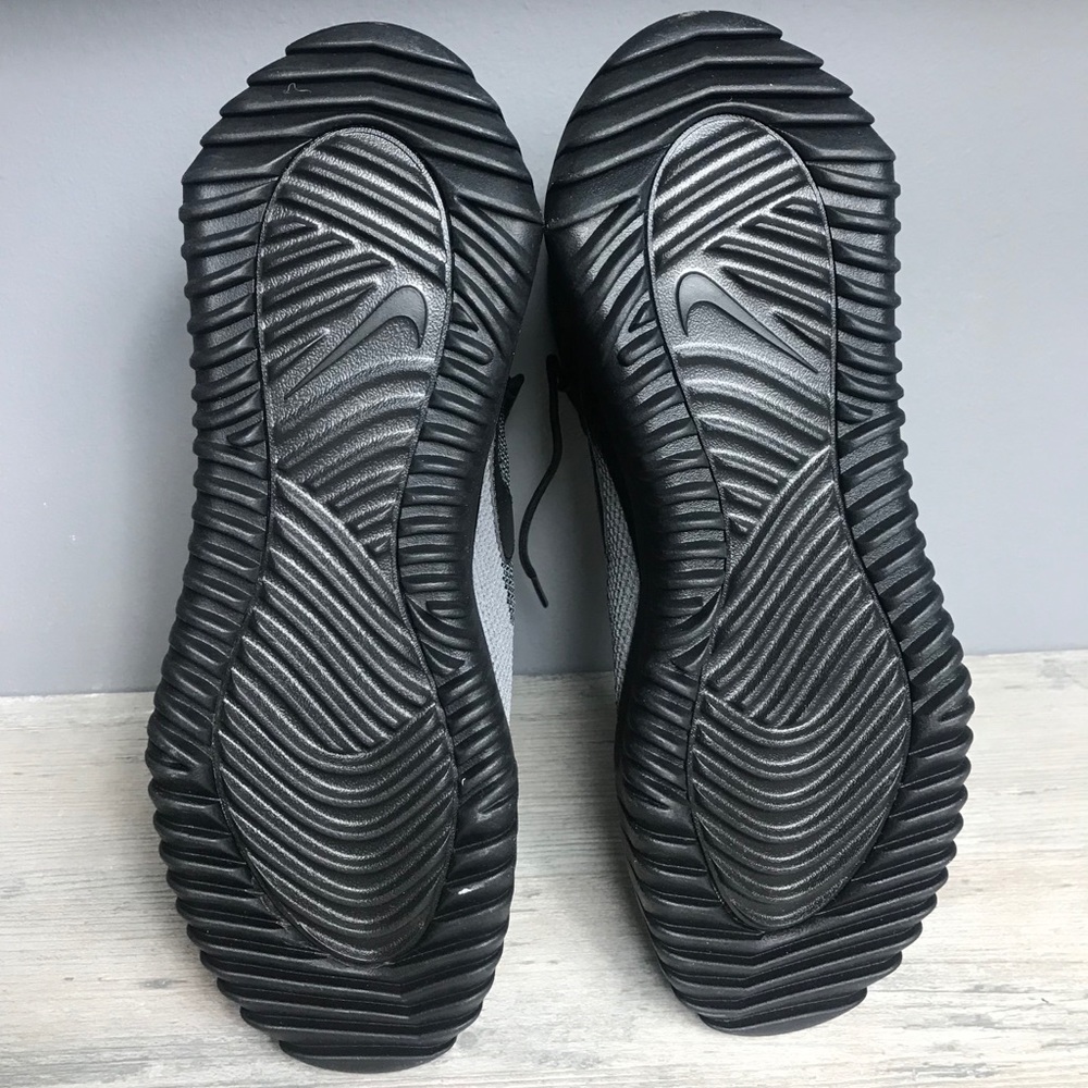 NWT Nike Air Wild Mid Mens Triple Black Boots - Picture 8 of 8